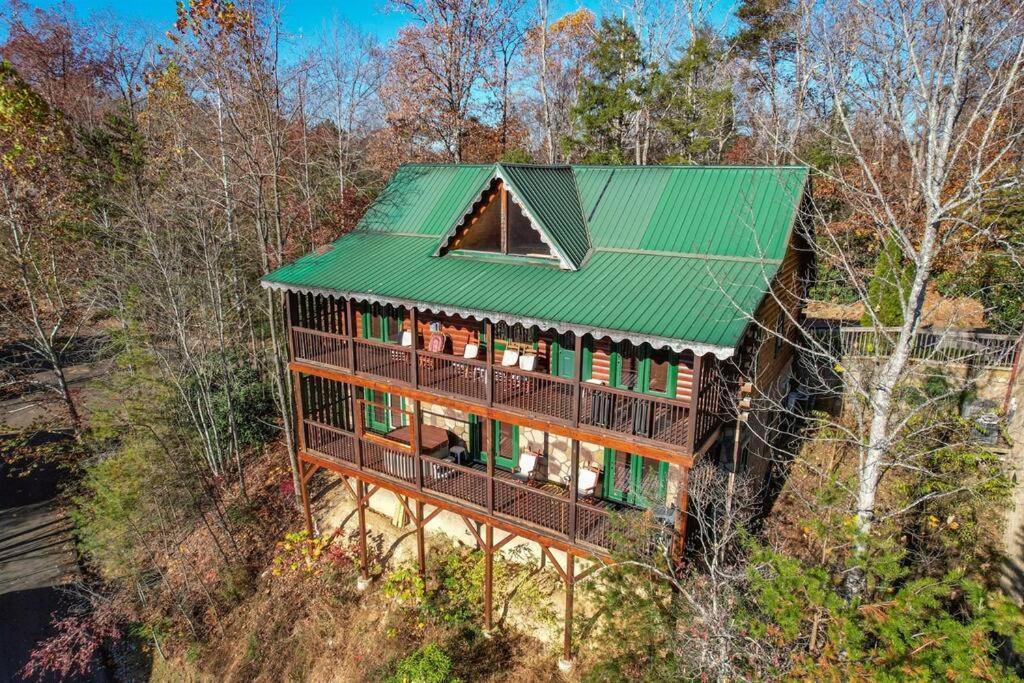Spacious Smokies Cabin - Hot Tub With Mountain Views 蓋特林堡 外观 照片